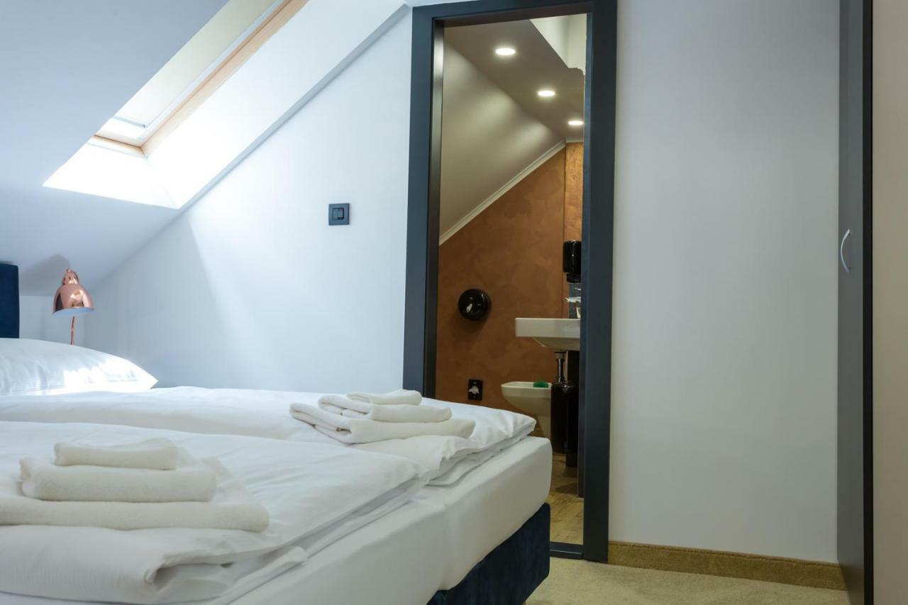 Apart Hotel Golden Apartments Кошице Экстерьер фото