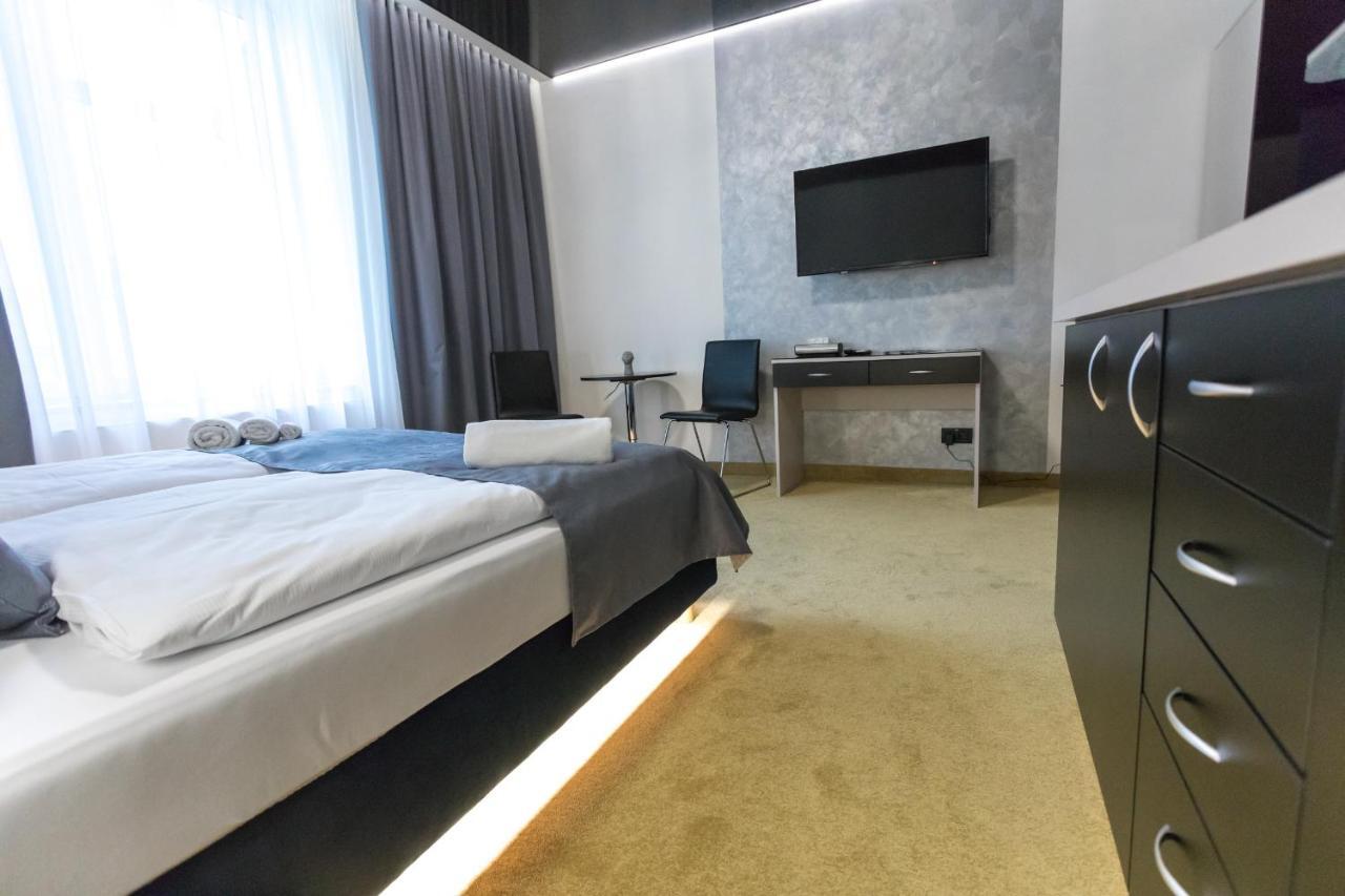Apart Hotel Golden Apartments Кошице Экстерьер фото