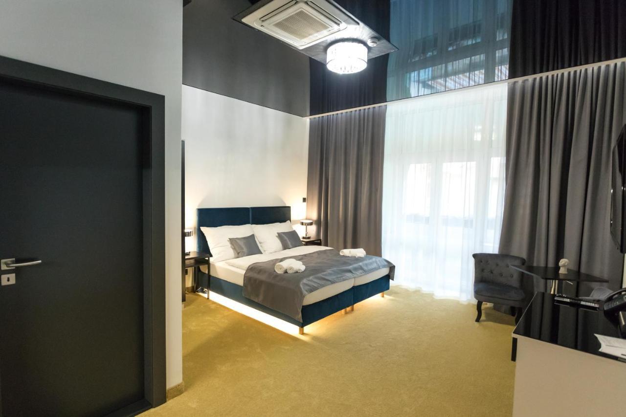 Apart Hotel Golden Apartments Кошице Экстерьер фото