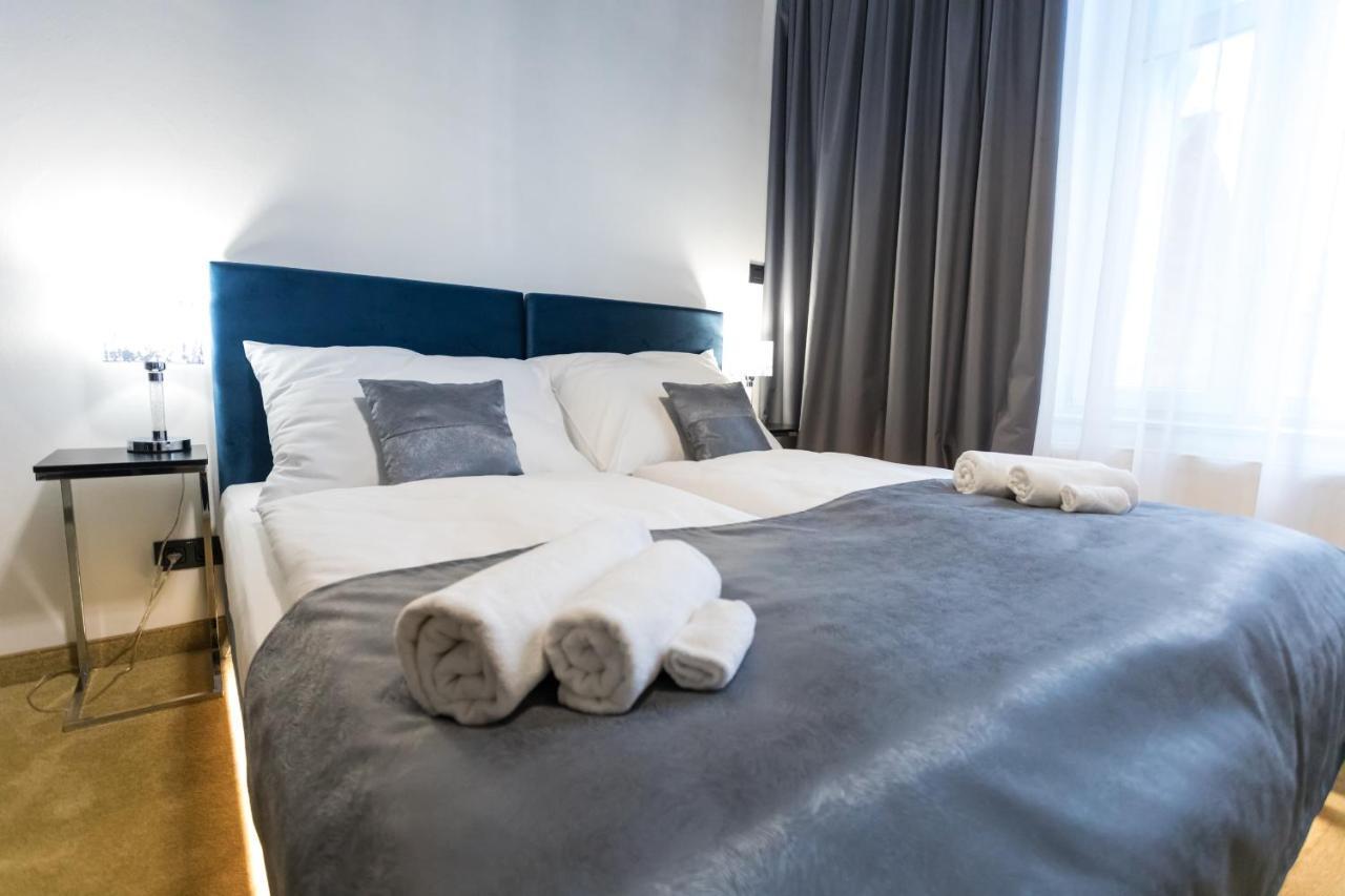 Apart Hotel Golden Apartments Кошице Экстерьер фото