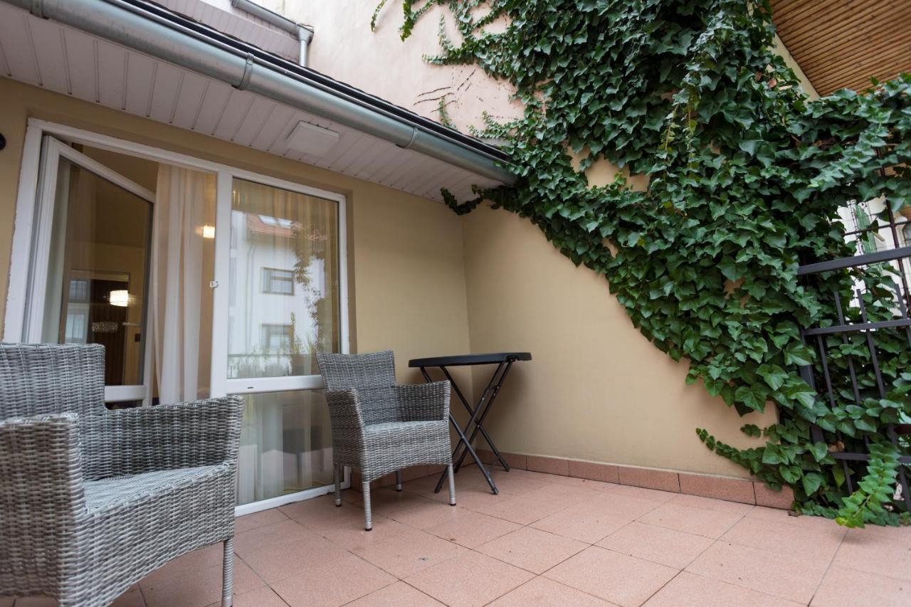 Apart Hotel Golden Apartments Кошице Экстерьер фото